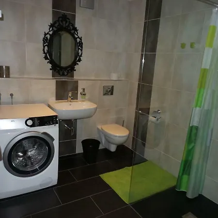Apartament Erdgeschosswohnung Im Stadtzentrum